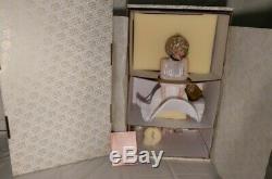 Marilyn Monroe Seven 7 Year Itch Franklin Mint Heirloom Porcelain Dollnrfb