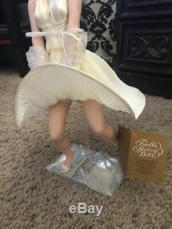 Marilyn Monroe The Seven Year Itch Porcelain Doll By Franklin Mint