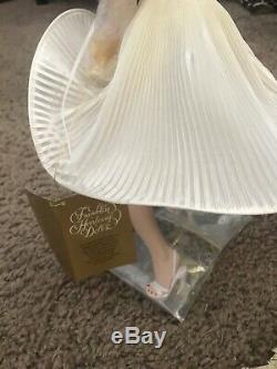 Marilyn Monroe The Seven Year Itch Porcelain Doll By Franklin Mint