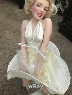 Marilyn Monroe The Seven Year Itch Porcelain Doll By Franklin Mint
