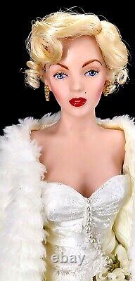 Miss Marilyn Monroe (Porcelain) All About Eve by The Franklin Mint