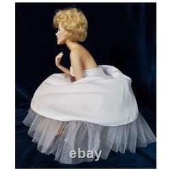 NIB Franklin Mint Marilyn Monroe Porcelain Doll Ballerina Seated Satin Bench