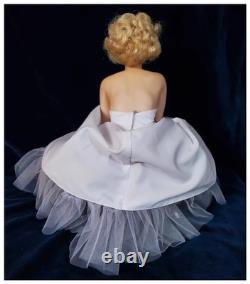 NIB Franklin Mint Marilyn Monroe Porcelain Doll Ballerina Seated Satin Bench