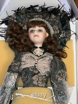 NIB New Vintage Franklin Mint Heirloom Doll Musical Kathleen of County Kerry 20