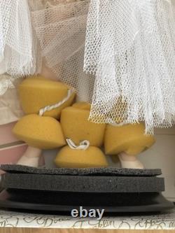 NIB The Jacqueline Kennedy Porcelain Heirloom Bride doll by Franklin Mint