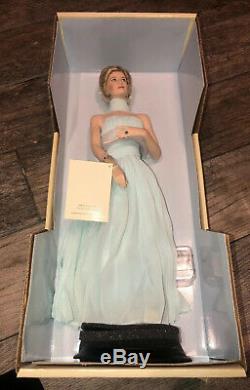 New Diana Princess of Wales Porcelain Doll Franklin Mint Blue Chiffon Gown