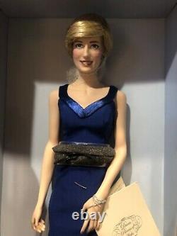 New Franklin Mint Diana Princess of Wales Porcelain Portrait Doll Blue Dress 17