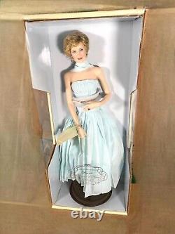 New Franklin Mint Princess Diana Princess of Elegance Porcelain Doll Blue NIB