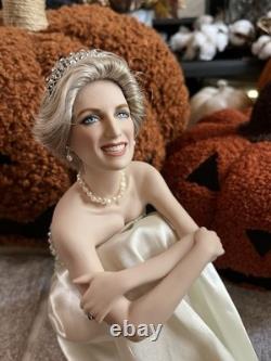 Portrait Of A Princess Diane Rare Sitting Franklin Mint Doll Crown Earrings NICE Portrait Of A Princess Diane Rare Sitting Franklin Mint Doll Crown Earrings NICE