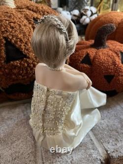 Portrait Of A Princess Diane Rare Sitting Franklin Mint Doll Crown Earrings NICE