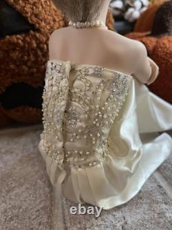 Portrait Of A Princess Diane Rare Sitting Franklin Mint Doll Crown Earrings NICE