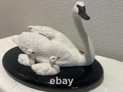 Pretty Vintage Porcelain Swans Under Her Wing Franklin Mint