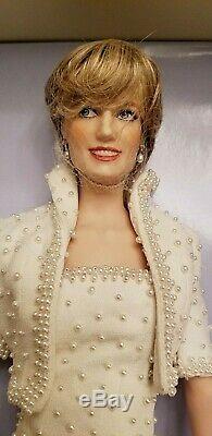 Princess Diana Porcelain Doll -White Gown Franklin Mint with 4 collector plates