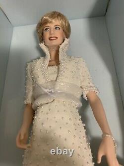 Princess Kate Porcelain Bride Doll. & Princess Diana LOT OF 2 FRANKLYN DANBURY