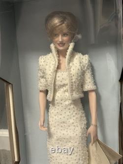 RARE-Diana Princess Of Wales Porcelain Portrait 17 Doll Franklin Mint NRFB