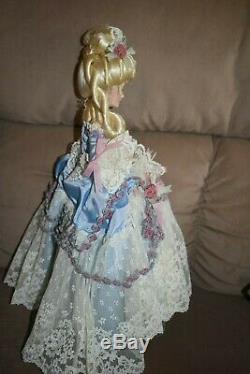 RARE Franklin Heirloom Marie Antoinette Collectible Porcelain Doll