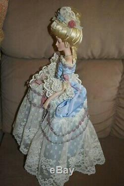 RARE Franklin Heirloom Marie Antoinette Collectible Porcelain Doll