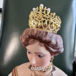 RARE! Franklin Mint Fabergé Empress Alexandra 1989 Broken Finger See Pictures RARE! Franklin Mint Fabergé Empress Alexandra 1989 Broken Finger See Pictures