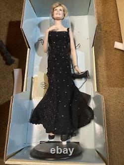 RARE Franklin Mint Porcelain Princess Diana in Black Dress Sophistication 17