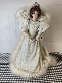 RARE Franklin Mint Tatiana, the princess of the ice palace porcelain doll