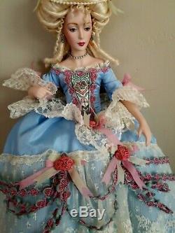RARE MIB Beautiful Franklin Mint Marie Antoinette Collectible Porcelain Doll