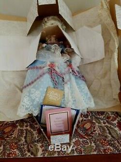 RARE MIB Beautiful Franklin Mint Marie Antoinette Collectible Porcelain Doll
