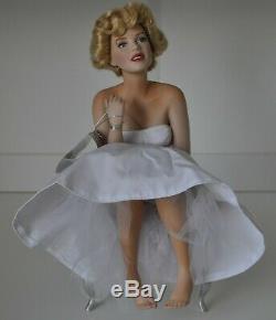 RARE- Marilyn Monroe Franklin Mint Porcelain Portrait Doll & Satin Seat
