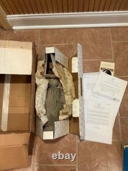 RARE NIB Franklin Mint Gone with the Wind Doll Shipper, Stand & Paperwork