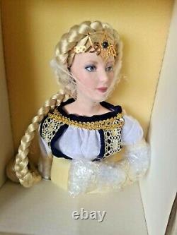 Rare FRANKLIN MINT HEIRLOOM Doll The Lady Eowyn from Lord Of The Rings 23 NEW