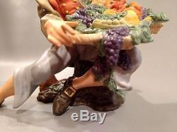 Rare Townsman W Produceorig. Boxvatican Nativity Franklin Mint Fine Porcelain