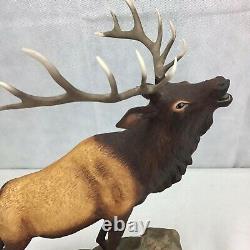 Rocky Mountain Elk Figurine Porcelain 1986 Franklin Mint Statue Wildlife withbase