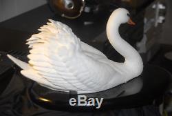 Silent-Swan-White-Bisque-Porcelain-Sculpture-Franklin-Mint-1983-RARE