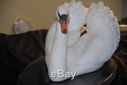 Silent-Swan-White-Bisque-Porcelain-Sculpture-Franklin-Mint-1983-RARE