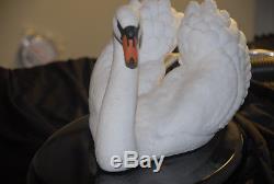 Silent-Swan-White-Bisque-Porcelain-Sculpture-Franklin-Mint-1983-RARE