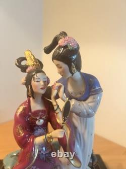 Sisters of Spring Caroline Young Porcelain Figurine Franklin Mint Limited Ed