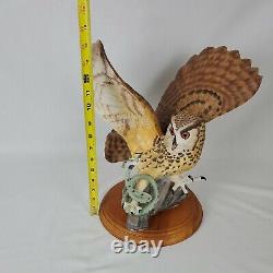 Spectacular Large Franklin Mint EAGLE OWL Porcelain Figurine