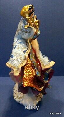 Stunning'Empress of The Snow' L/E Porcelain Model by The Franklin Mint