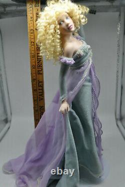 Stunning Franklin Mint Passion of Cinderella Porcelain Doll 17 with Box, Crown