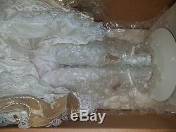 Super Rare Mint Maryse Nicole GOLDIE Full Body 24Porcelain Doll in Box