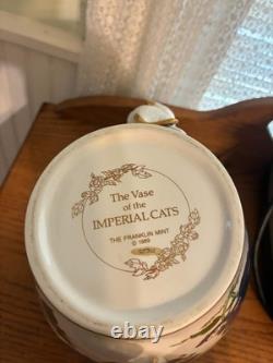 THE VASE OF THE IMPERIAL CATS BY TOSHIIHARU KITAGAWA WithPAPERWORK FRANKLIN MINT