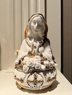 The Franklin Mint Ave Maria Hand Painted Fine Porcelain Music Box
