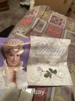 The Franklin Mint DIANA Princess of Wales Porcelain Doll WHITE PEARL DRESS NEW