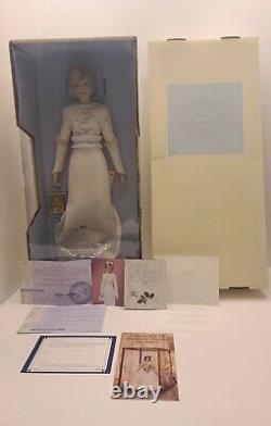 The Franklin Mint Diana Princess Of Wales Porcelain Portrait Doll NEW