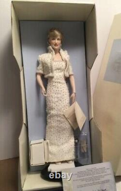 The Franklin Mint Diana Princess of Wales Porcelain Portrait Doll Pearl Dress