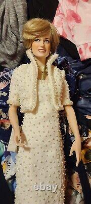 The Franklin Mint Diana Princess of Wales Porcelain Portrait Doll Pearl Dress