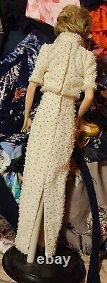 The Franklin Mint Diana Princess of Wales Porcelain Portrait Doll Pearl Dress