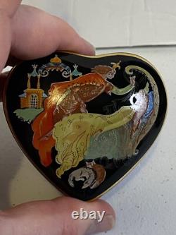 The Franklin Mint Music Box The Sleeping Beauty 1988 Fine Porcelin heart box