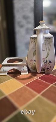 The Franklin Mint Porcelain Floral Lidded Square Coffee Pot White 1992