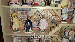 The Franklin Mint WOODMOUSE FAMILY TREEHOUSE 24pc Porcelain Mouse Figurine Set