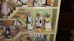 The Franklin Mint WOODMOUSE FAMILY TREEHOUSE 24pc Porcelain Mouse Figurine Set